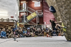 Momentos del Open de escalada en bloque en la Sala Deu Dits de Barcelona Ciudad.